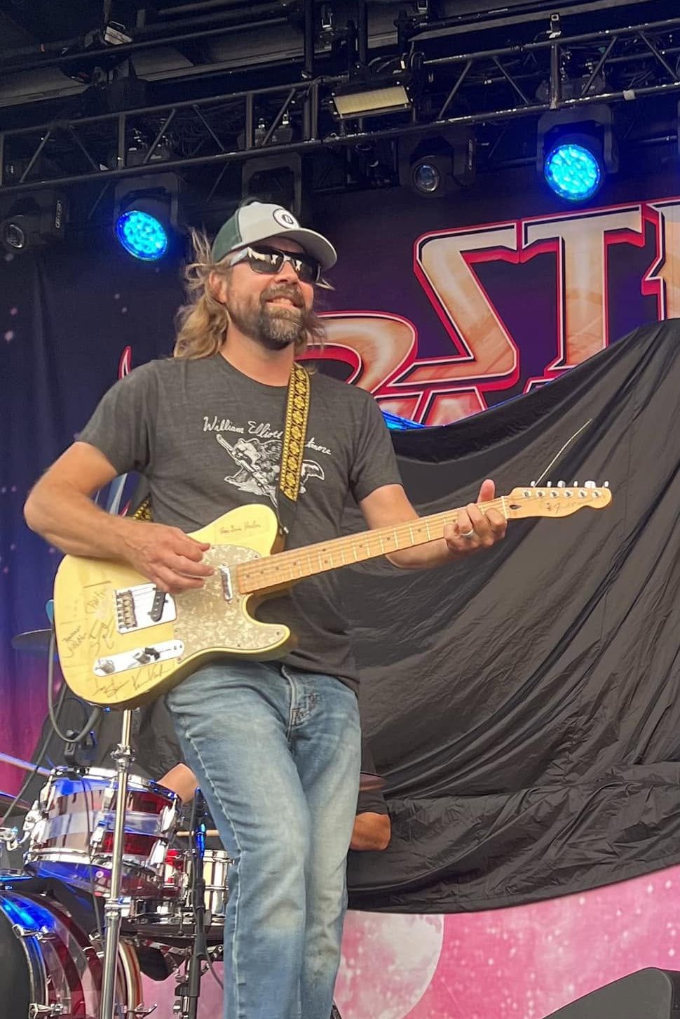 Steve Tele
